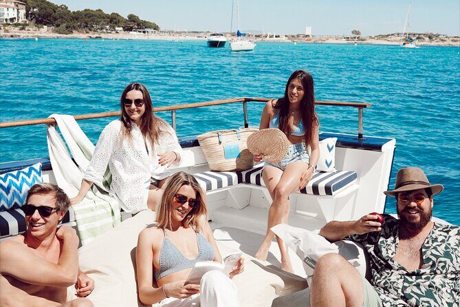3-hour boat trip at sunset in the bay of Palma - Boat comfort and motion: the one drawback worth taking seriously