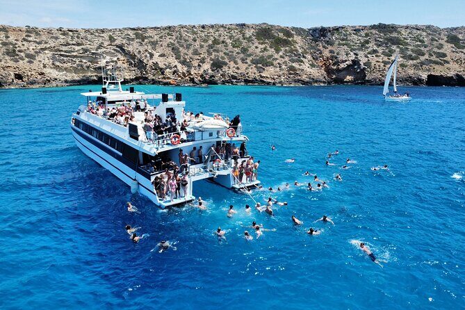 3 Hours Boat Party with 2 Live DJs in Mallorca - Where the Party Starts: Palma’s Meeting Point and Timing
