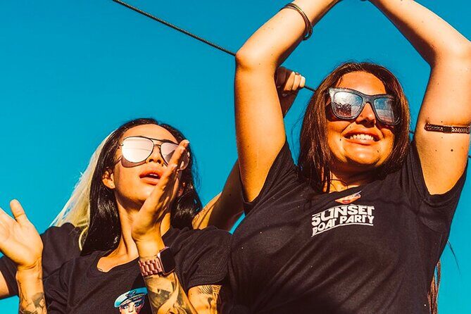 3 Hours Boat Party with 2 Live DJs in Mallorca - Swim Stop Moments: Clear Water, Champagne Sprays, and CO2 Cannons