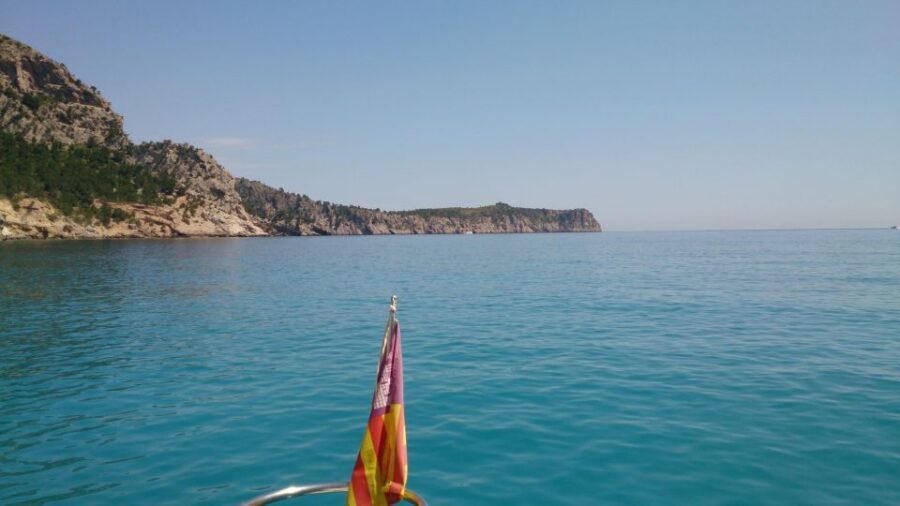 3hr Sunset Trip Drinks, Tapas SUP, Snorkel - Playa de Coll Baix: your first swim stop