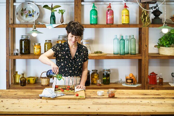 4-Hour Market Visit and Traditional Cooking Workshop in Palma - Hands-on time in Deborah’s atelier kitchen