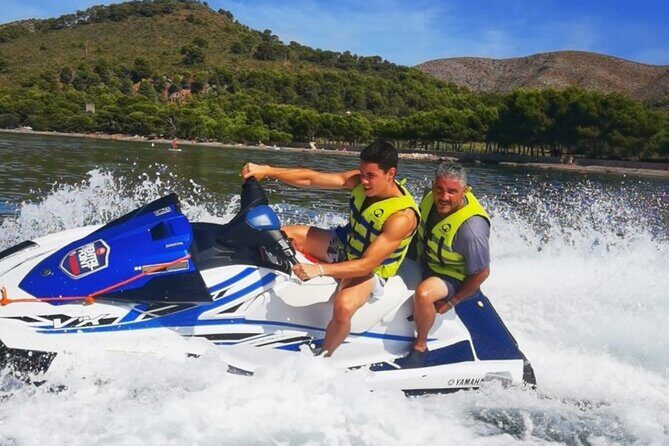60 minutes Jetski Rental in Alcudia Bay - Price per person: who gets the best deal