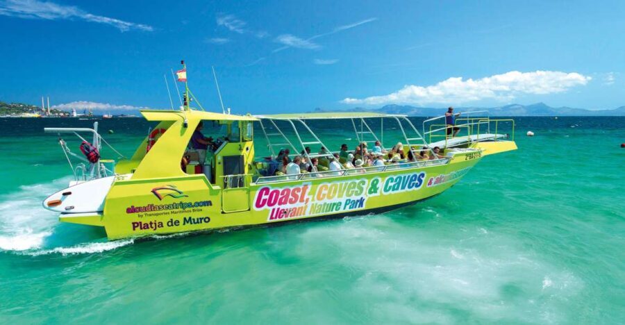 Alcudia: Caves & Coastline Boat Trip w/ Snorkelling - Seating, comfort, and the kid life-jacket factor