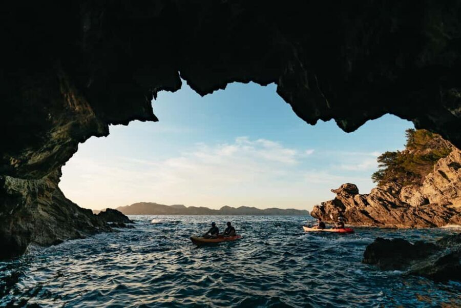 Alcudia: Guided Sea Kayaking Tour with Snorkeling - Sea caves and rock formations: the part that feels like a secret route