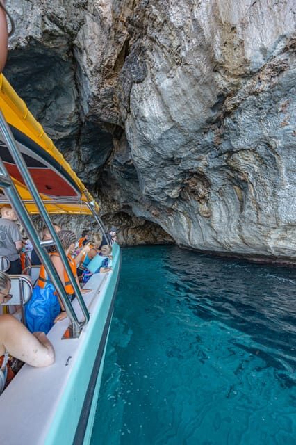 Alcudia: Pirate Cave, Parc Natural & Snorkel - Your sailing start in Alcúdia Bay: guided, quick, and scenic