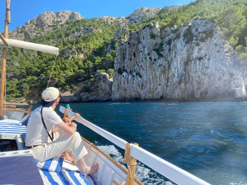 Alcudia, Private Tour: Scenic 2.5-Hour Boat Tour - Punta Corrent: first views plus a real break