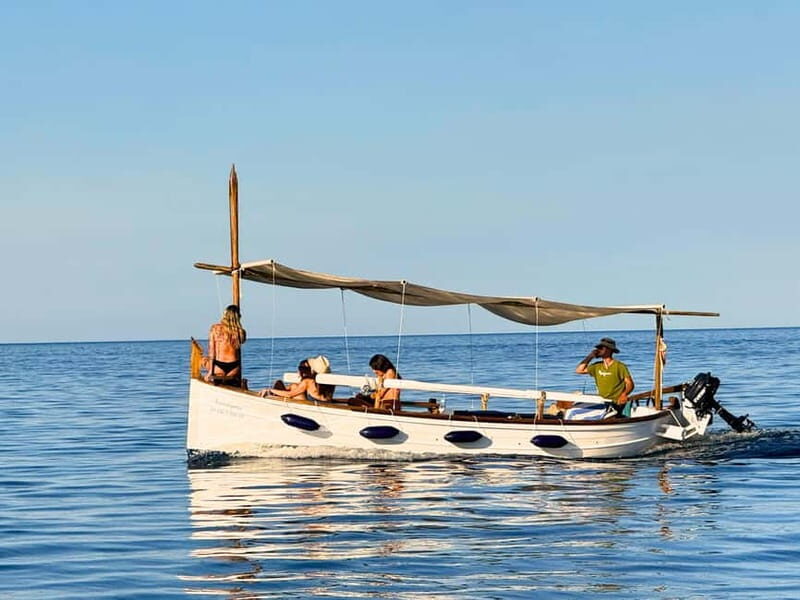 Alcudia, Private Tour: Scenic 2.5-Hour Boat Tour - Marina de Bonaire start: dock 293 and an easy first step onto the water