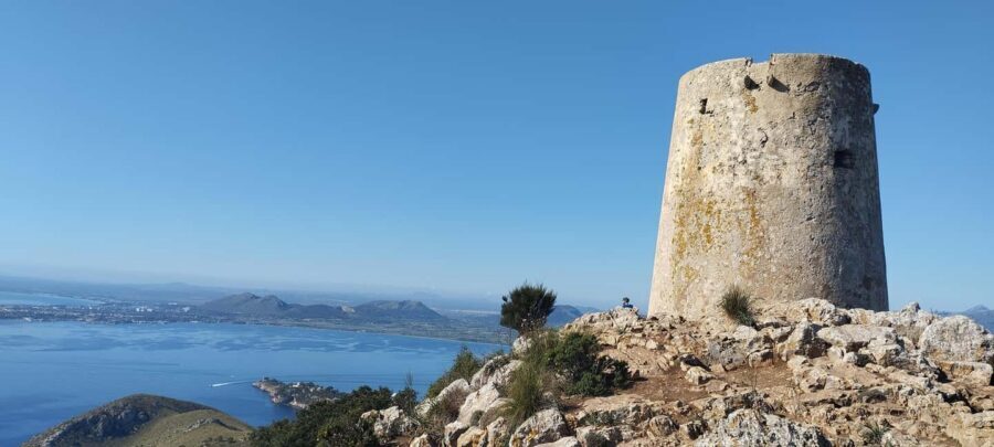 Alcudia: Quad Sightseeing Tour with Viewpoint and Beach - Alcudia Old Town Wall and Es Barcares: A 16th-Century Photo Moment