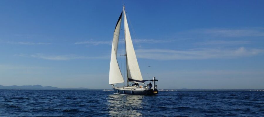 Alcudia: Sailing Yacht Excursion with Wine & Tapas - First hour: sailing out of Badia de Pollença
