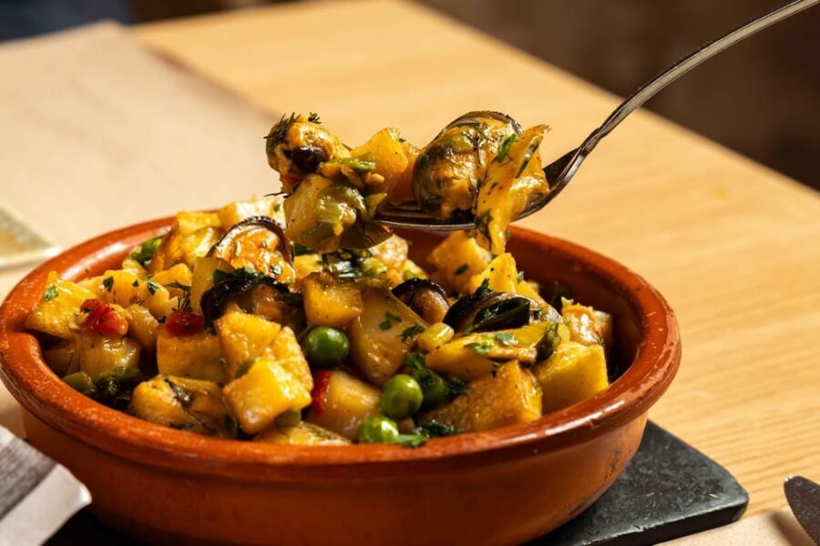 Alcudia: Self-Guided Gourmet Tapas and Wine Tour - Who should book this tapas route (and who might skip it)