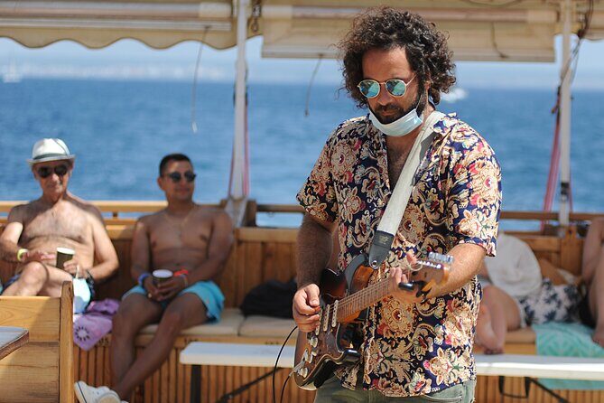 Barca Samba: The best boat experience in Mallorca - Palma’s Harbor Setup: Easy Start, Fun Check-In
