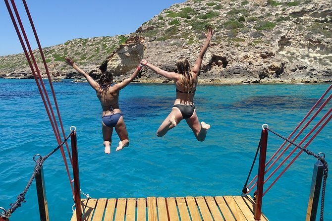Barca Samba: The best boat experience in Mallorca - Drinks, Bar Service, and What Is Actually Included