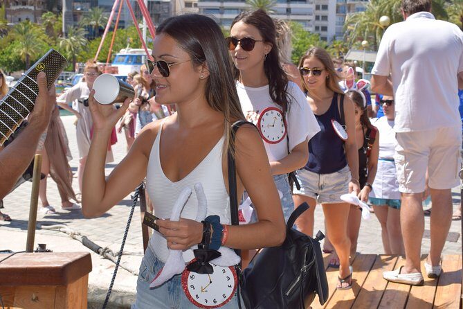 Barca Samba: The best boat experience in Mallorca - What to Bring: Simple Gear for Water, Sun, and Deck Time