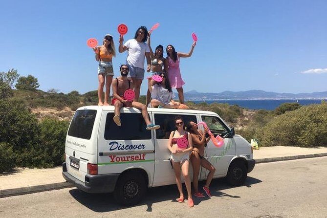 Beach Tours Mallorca. The Happy Vans. - The sea-view supermarket picnic stop: quick, practical, and scenic