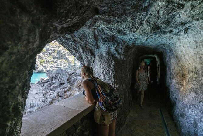 Boat, Tram and Train Tour in Mallorca from the South - Stop 1: Mallorca Transfer Time (What That Hour Is For)