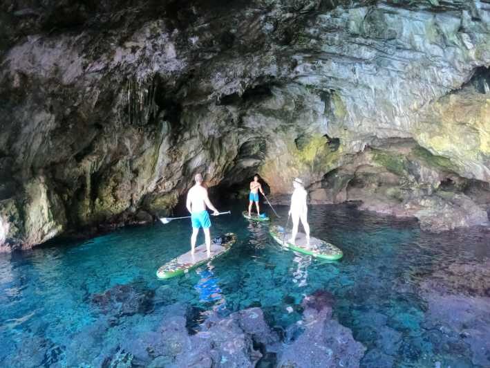 Cala Ratjada: SUP SAFARI TOUR 2H - Getting started at the shop: gear up, lock it up, then go