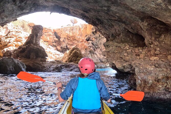 Cala Varques: Guided kayak Sea caves expedition & snorkeling - Beginner-friendly paddling: what your body has to do