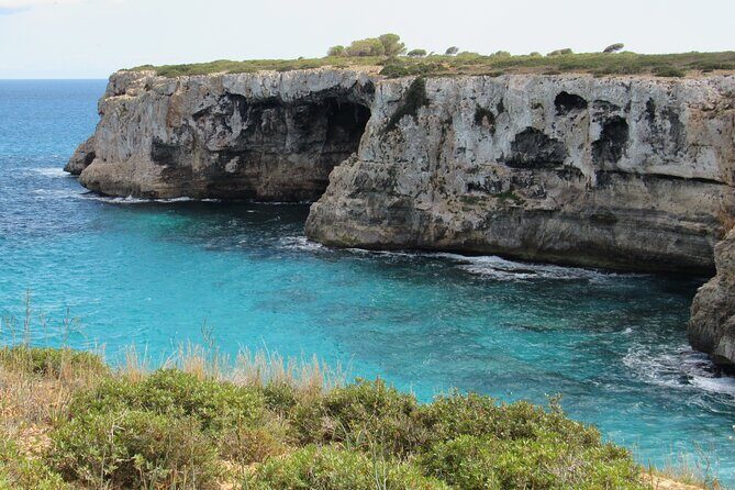 Cala Varques: Guided kayak Sea caves expedition & snorkeling - Price and value for a 3-hour sea cave + snorkeling tour