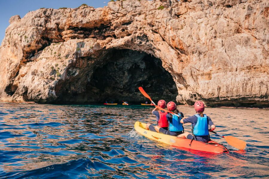Cala Varques: Guided Sea Caves Kayak & Snorkeling Expedition - Paddling the coast: pirate caves, Falco cave, and rock arches