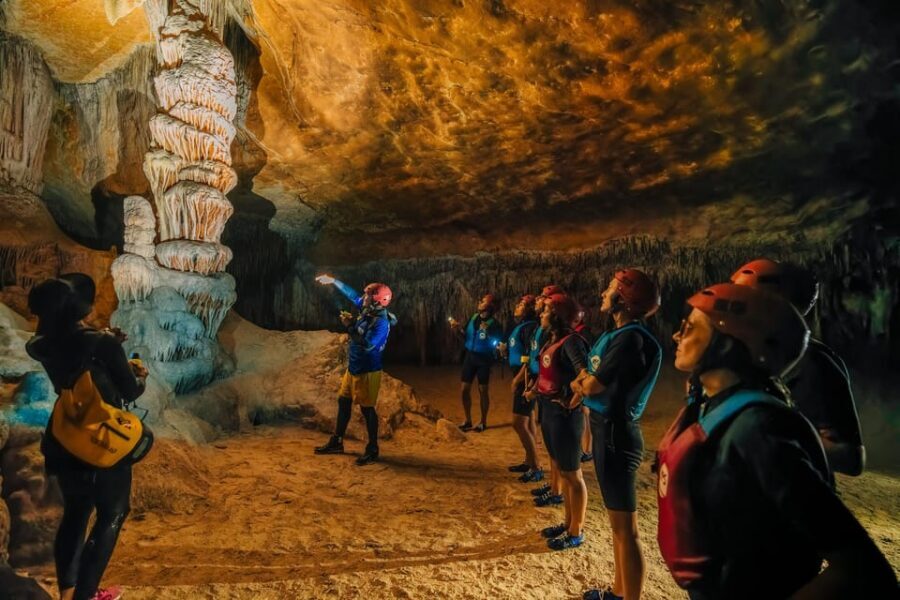 Cala Varques: Guided Sea Caves Kayak & Snorkeling Expedition - Meeting at Cala Romantica: what to expect before you even paddle