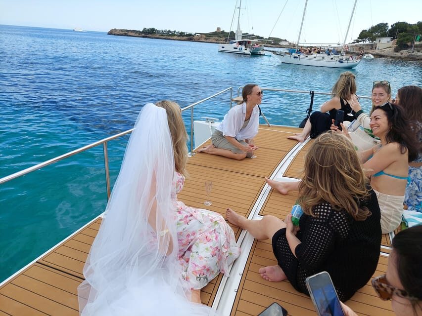 CATAMARAN ECO EXPERIENCE at Palma Bay - Timing and meeting point: how to get on board without stress