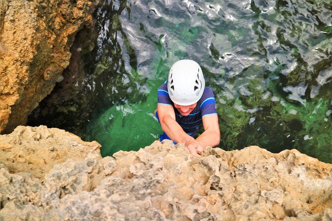 Coasteering Cliff jumping - Coasteering in Mallorca: climbing, jumps, snorkeling, and caves in one route