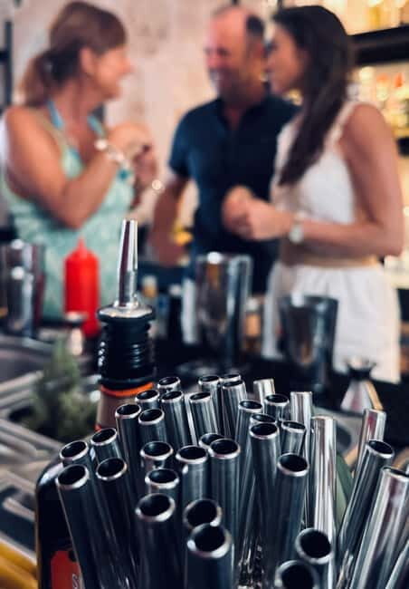 Cocktail course Mallorca - Behind the Bar in Cala dOr: a 2-hour class that feels like a night out