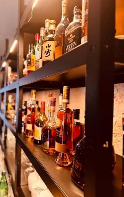Cocktail course Mallorca - Welcome aperitif, nibbles, and infused water: the start that keeps it easy
