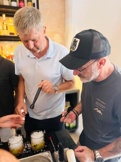 Cocktail course Mallorca - The bartenders and the 4-time German show mixing champion difference