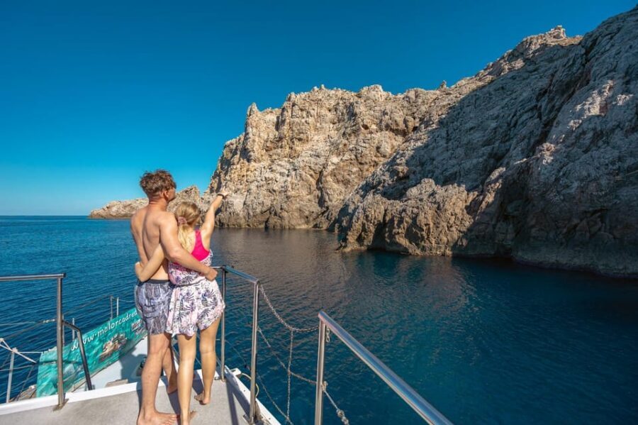Excursión en barco por la tarde con bebidas y snacks - Precio y valor: por qué $77 puede ser una ganga o una trampa (según tú)