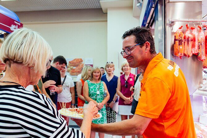 Food Tasting Walking Tour in Palma with a Local - Old Town walking with tastings that match the stories