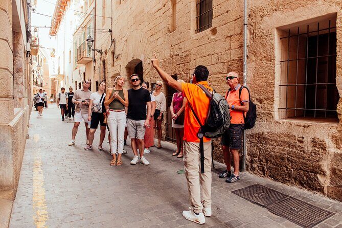 Food Tasting Walking Tour in Palma with a Local - Plaça de Sant Francesc: warm ensaimada with almond ice cream
