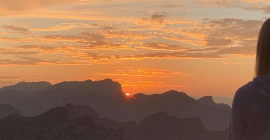 From Alcudia: Sunset Formentor Tour with Cava - Cava and strawberries at sunset: a small included treat done right