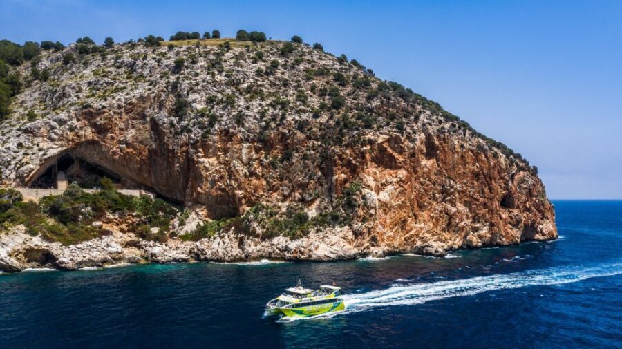 From Cala Ratjada: East Coast Glass-Bottom Boat Trip - FAQ