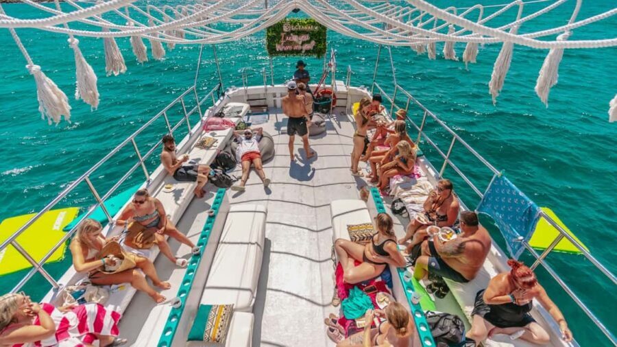 From Magaluf: Palma Bay Sightseeing Cruise with Live Music - Sailing the Bay of Palma From Magaluf: What You Actually Get