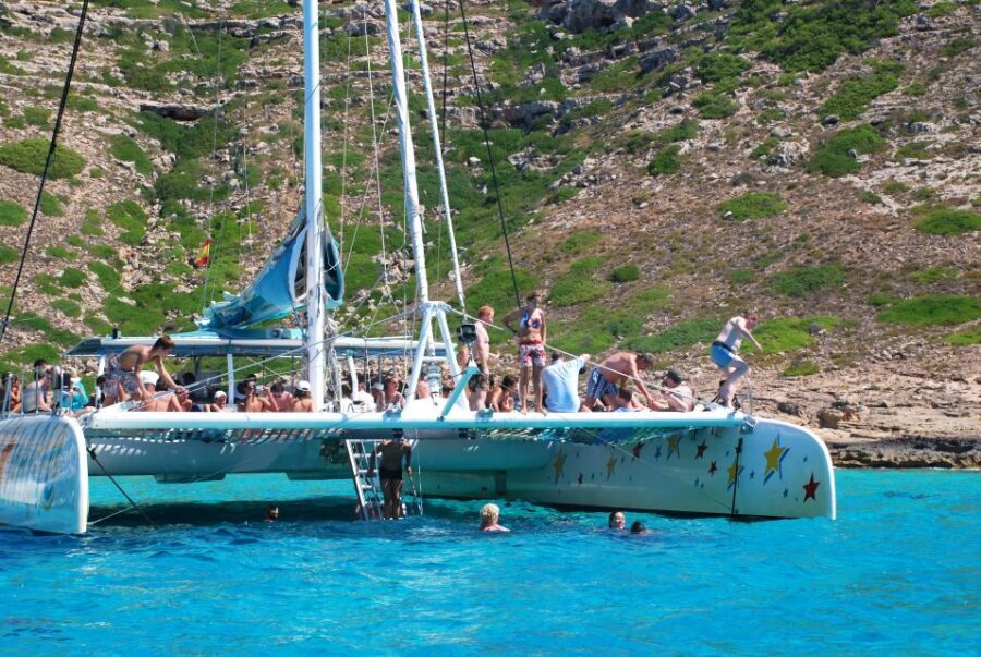 From Palma de Mallorca: Boat Cruise to Illetes - Duration and pacing: why 3.5 hours works