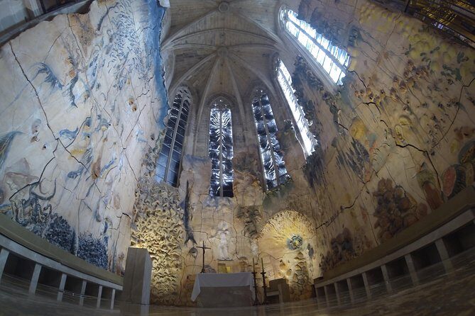 Gaudí and Modernist Art: Guided Tour in Palma de Mallorca - Timing, Pace, and What to Wear for Smart Casual Cathedral Time