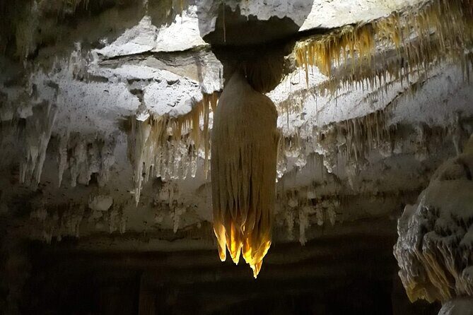 Hidden Mallorca: Sea Caving Adventure - When forecasts are unstable: dry caves as a smart Plan B