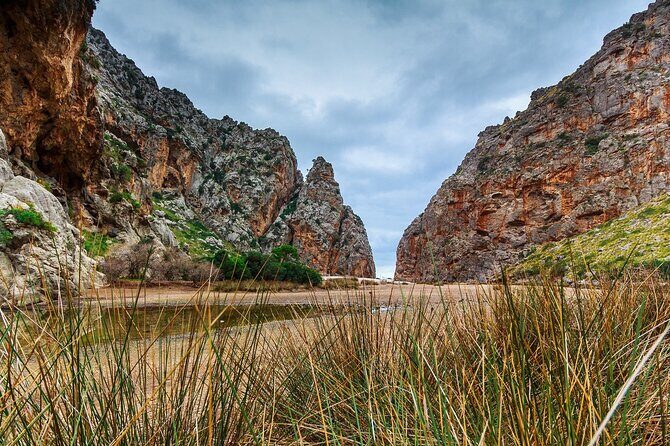 Hike the canyon of Torrent de Pareís - Scrambles, Narrow Passages, and Shallow Wading