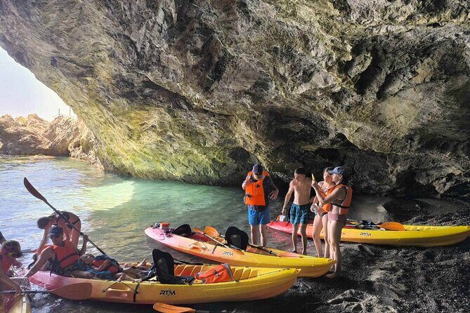Kayak Tour with Caves, Snorkeling and Picnic (+ Cliff Jump) - The kayaking pace: gentle paddling with built-in swim breaks
