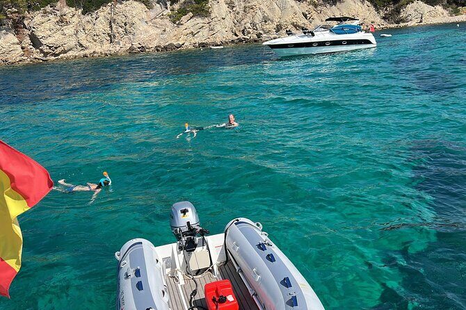 Luxury Catamaran sailing with welcome Drinks Tapas Max10-12Person - Leaving La Lonja Marina Charter: your starting point in Palma