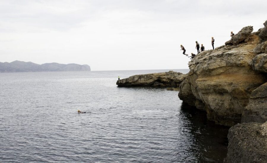 Mallorca: 4-Hour Cliff Jumping Adventure - More Than One Jump: The Extra Adventure Pieces