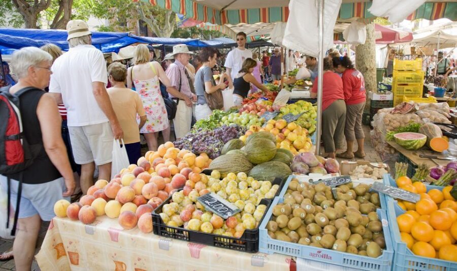 Mallorca: Alcudia Old Town, Market, and Formentor Beach - Formentor Beach hour: how to use your swim time well