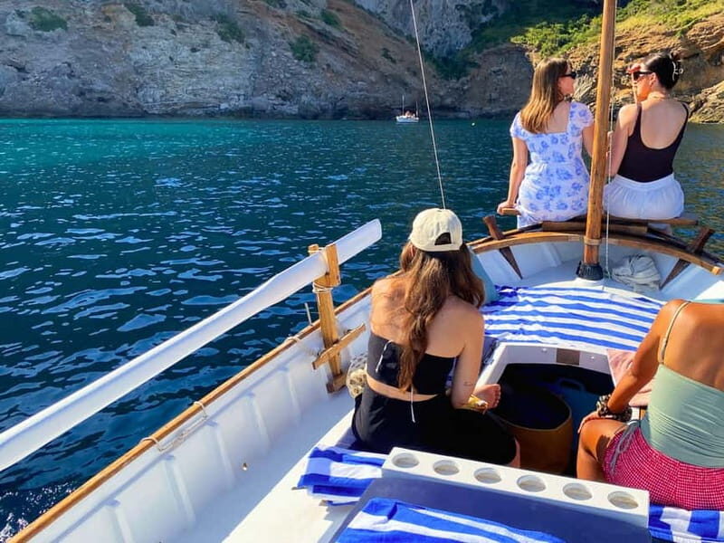 Mallorca: Alcudia: Private Boat Tour with Snorkel - Stop by stop along the north coast: S’Illot, Ses Caletes, Formentor, Punta de l’Avançada