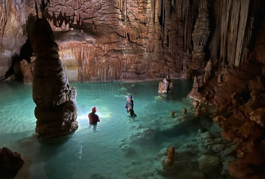 Mallorca: Aquatic Cave Exploration Guided Tour - Meeting at Cala Romántica and getting your cave kit