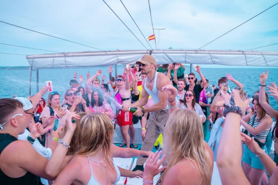 Mallorca: Boat Party with DJ, Buffet and Entertainment - The Cala Delta cliffs swim stop: the part you’ll remember
