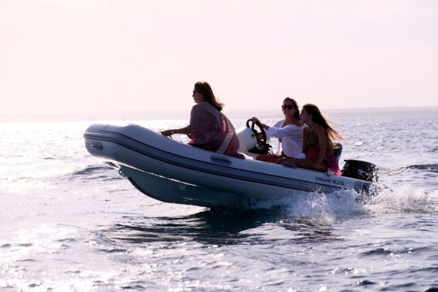 Mallorca. Boat Rental . Dare to explore - Sa Ràpita: Starting With Turquoise and Space to Settle In