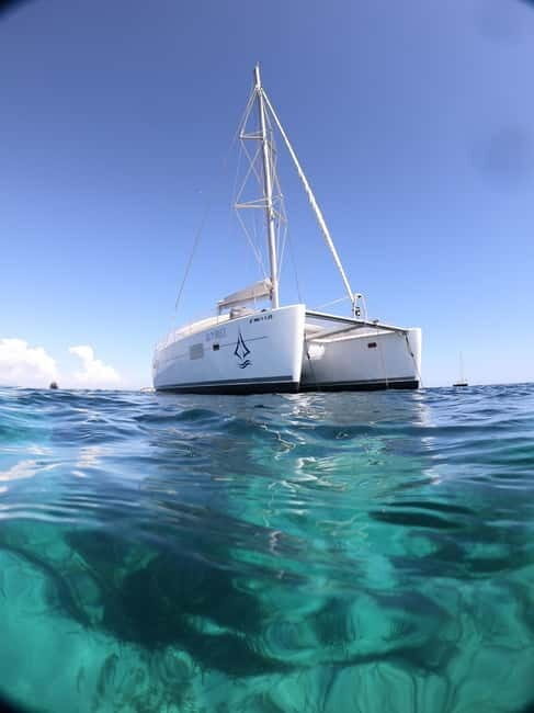 Mallorca: Catamaran Boat Tour with Tapas - Why a small-group catamaran in Santa Ponsa feels different