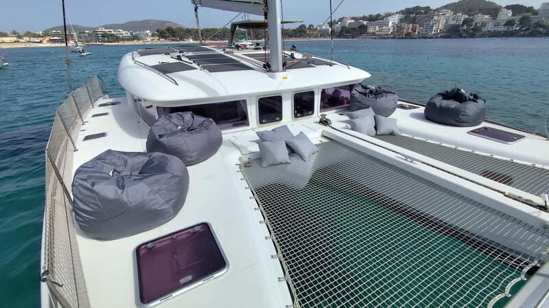 Mallorca: Catamaran Boat Tour with Tapas - Cruising toward Malgrats Islands and the Mallorca coastline