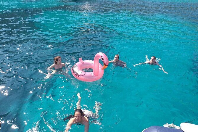 Mallorca Catamaran Small Group Cruise with Tapas 4-hours - A 4-hour Mallorca catamaran that feels like a floating hangout